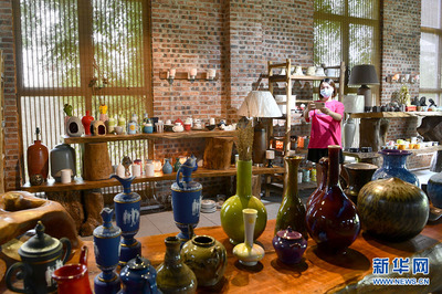 李林豪:青年返鄉(xiāng)創(chuàng)業(yè) 陶瓷工藝品遠(yuǎn)銷海外